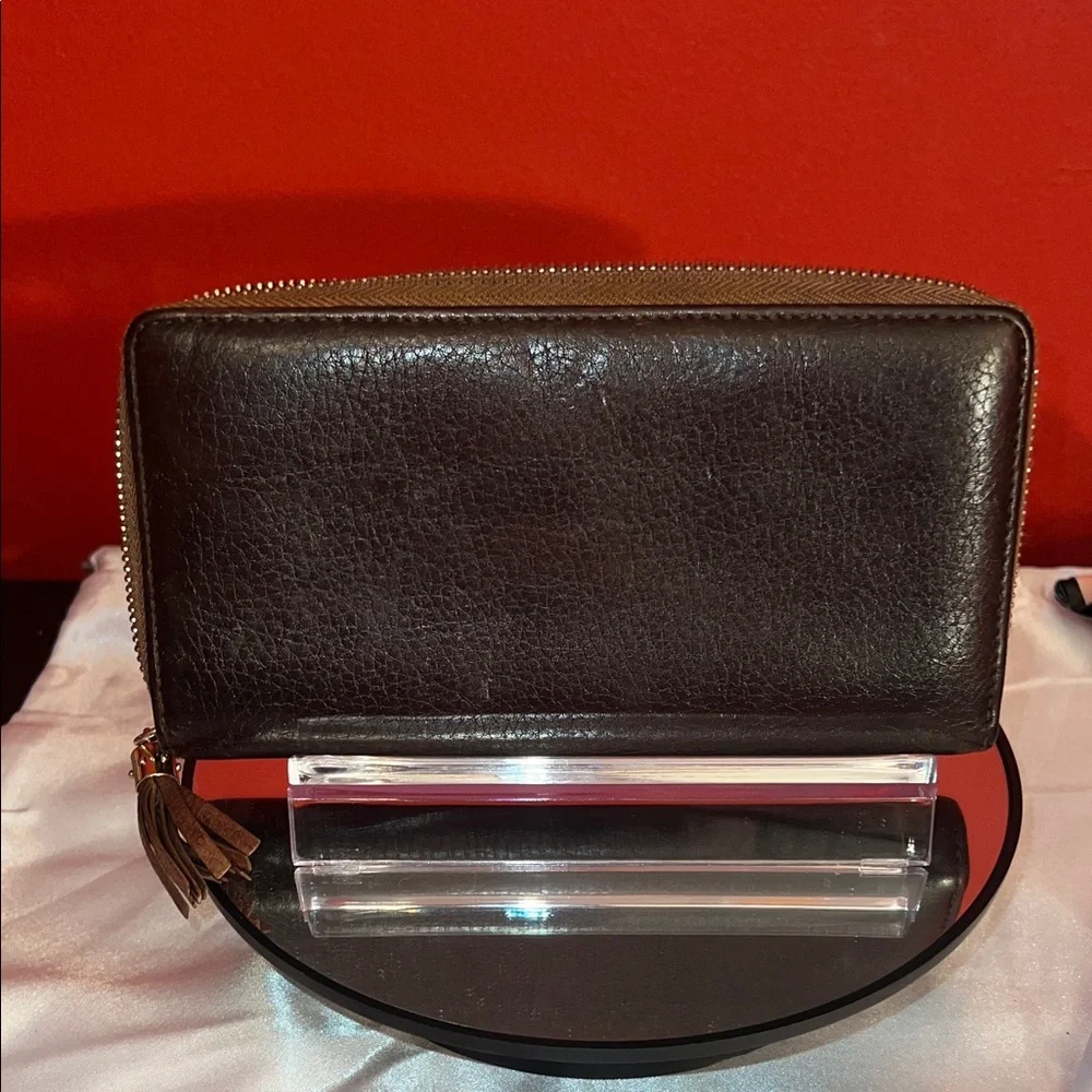 Gucci Dark Brown Leather Wallet in good used condition - Picture 3 of 12
